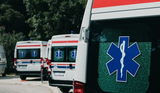 通河救护车转运病人过路高速收费吗？